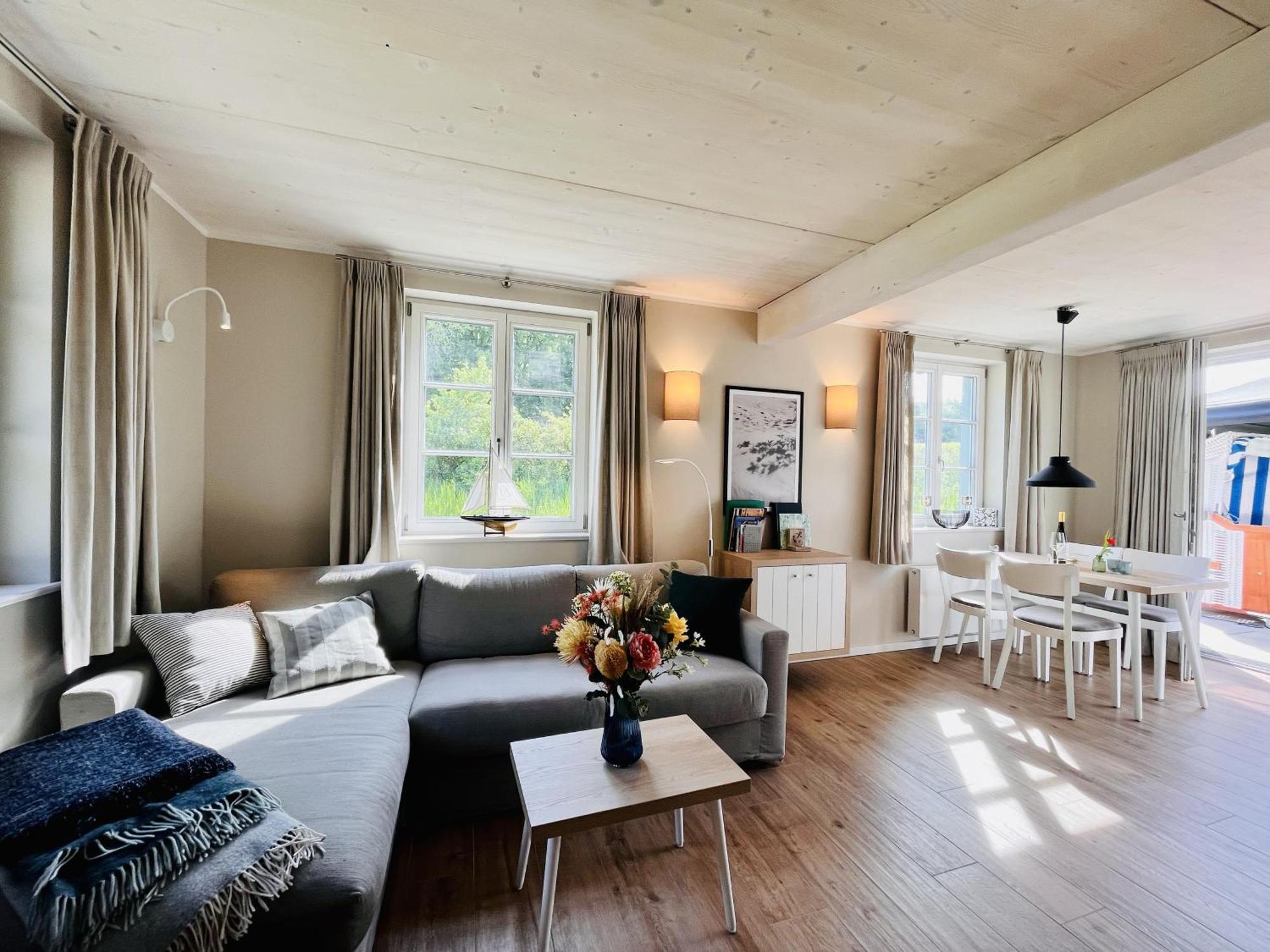Ferienhaus Strandflieder 05 Feriendorf Klein Stresow Ruegen By Ruyastay Putbus Extérieur photo